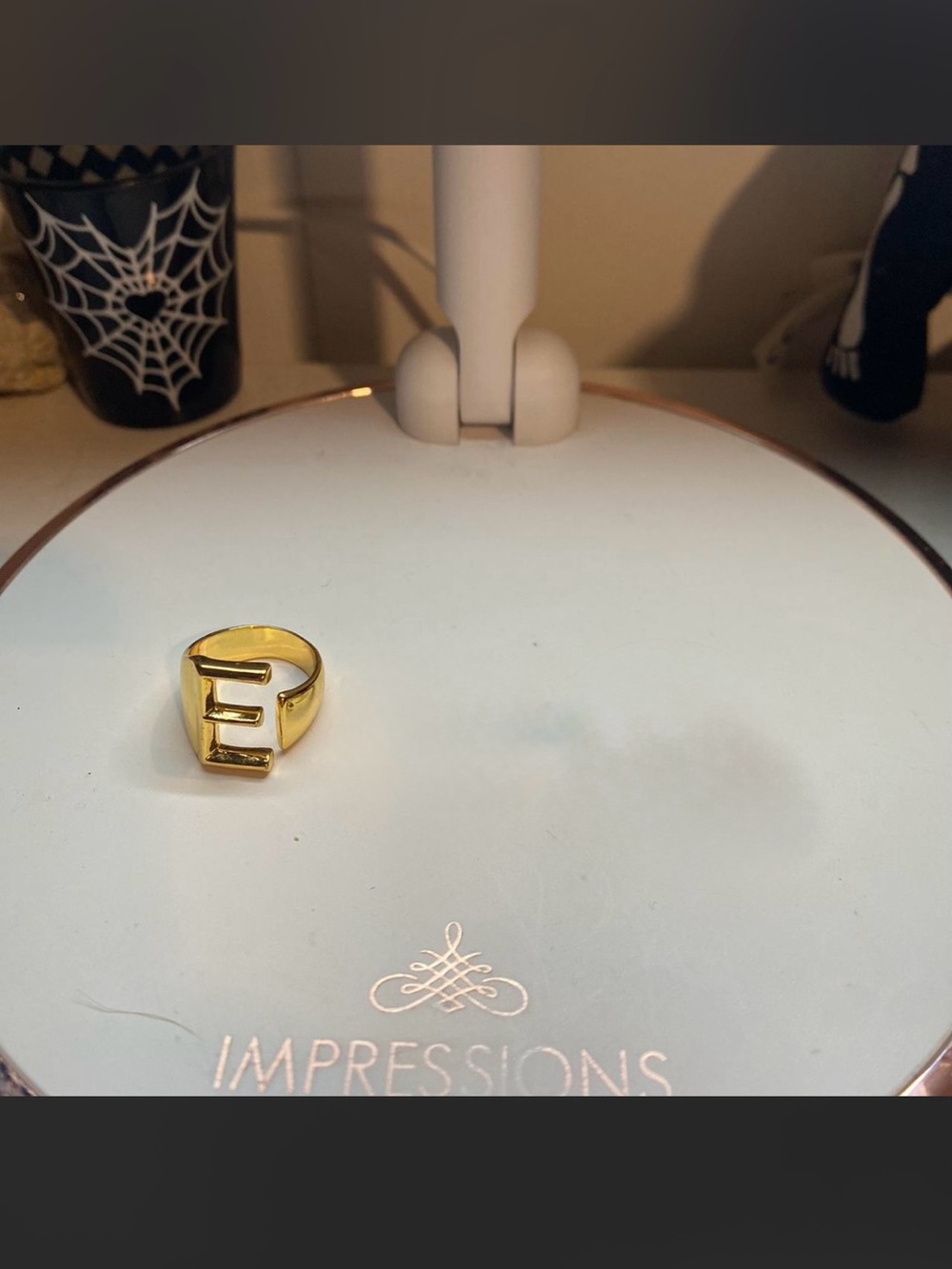 Gold ring - Picture 2 of 7